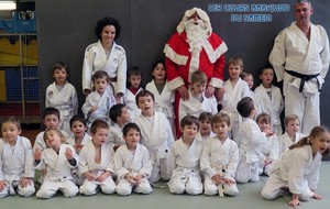 Visite du Père Noël au cours Babyjudo