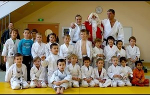 2012 12 19 Père Noël au baby judo