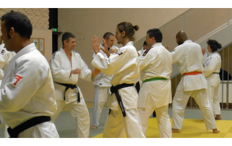 Premiers cours de jujitsu au JC Vélizy